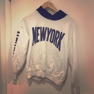 New York sweatshirt